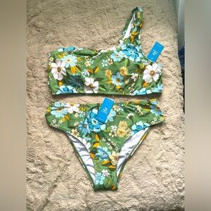 BNWT One Shoulder Floral Bathing Suit